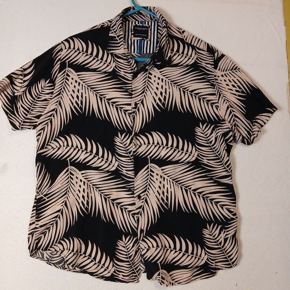Denim & Flower Ricky Singh shirt XL Hawaiian  Print  Short Sleeve